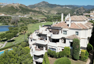 2 Bedroom Middle Floor Apartment in Benahavís