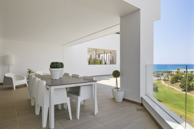 3 Bedroom Ground Floor Apartment in Cabopino - Image 4