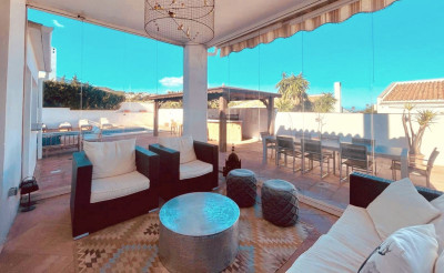 4 Bedroom Detached Villa in La Duquesa - Image 5