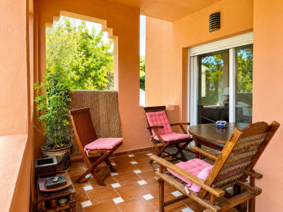 3 Bedroom Middle Floor Apartment in Guadalmina Baja - Image 5