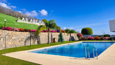 1 Bedroom Penthouse Duplex in Estepona - Image 1