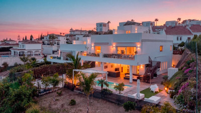 3 Bedroom Semi-Detached House in Riviera del Sol - Image 2