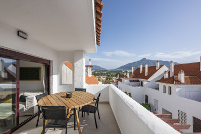 3 Bedroom Middle Floor Apartment in Nueva Andalucía