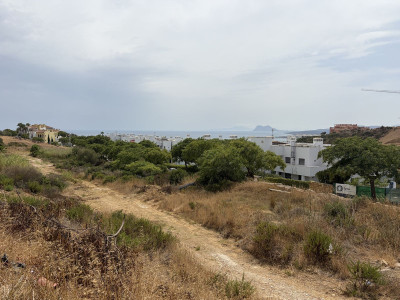 Residential Plot in Manilva - Image 1