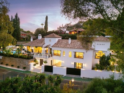 5 Bedroom Detached Villa in Benahavís - Image 1