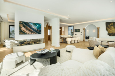 5 Bedroom Detached Villa in Benahavís - Image 4