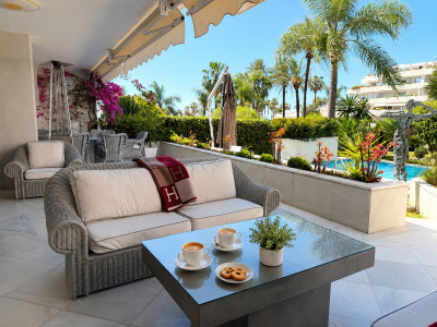 3 Bedroom Ground Floor Apartment in Puerto Banús - Image 2