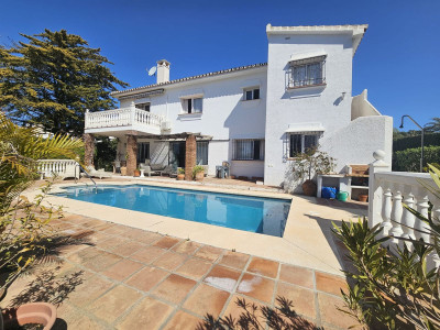 4 Bedroom Detached Villa in Riviera del Sol