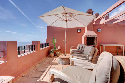 2 Bedroom Penthouse in Calahonda - Image 3