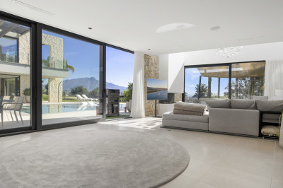 5 Bedroom Detached Villa in Benahavís - Image 4
