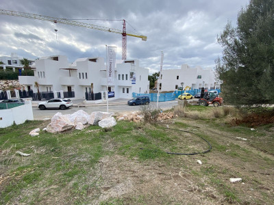 Residential Plot in Nueva Andalucía - Image 1