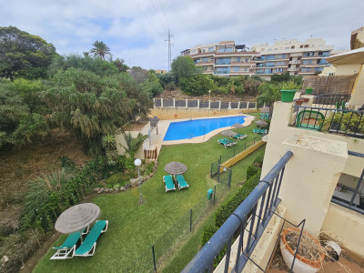 2 Bedroom Middle Floor Apartment in Riviera del Sol - Image 2