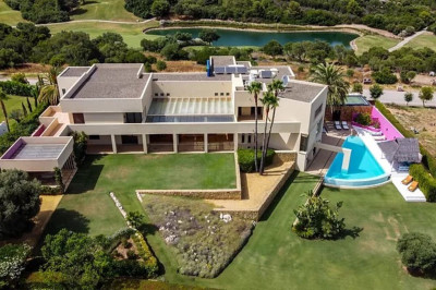 5 Bedroom Detached Villa in Sotogrande Alto - Image 1