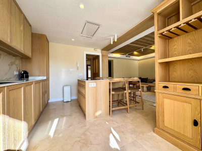 3 Bedroom Middle Floor Apartment in Nueva Andalucía - Image 3