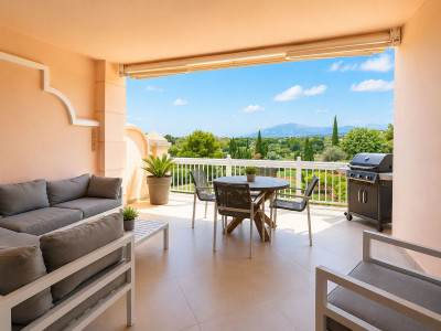 2 Bedroom Middle Floor Apartment in Los Flamingos - Image 3