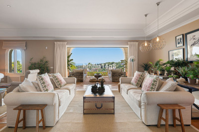 5 Bedroom Detached Villa in The Golden Mile - Image 4