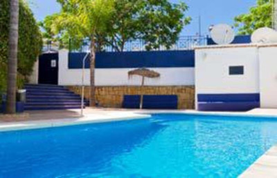 5 Bedroom Townhouse in San Pedro de Alcántara - Image 1