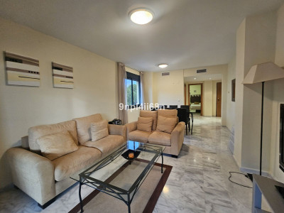 3 Bedroom Middle Floor Apartment in Riviera del Sol - Image 1