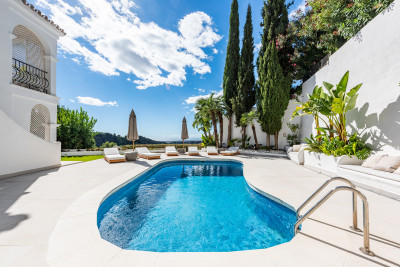 4 Bedroom Semi-Detached House in Istán