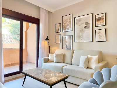 1 Bedroom Ground Floor Apartment in Benahavís