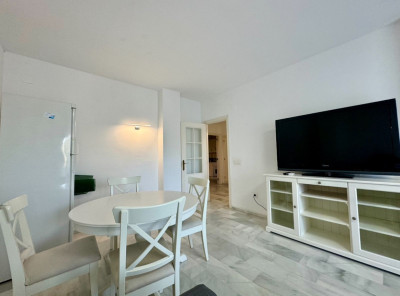 3 Bedroom Middle Floor Apartment in Guadalmina Baja - Image 5