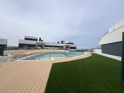 2 Bedroom Middle Floor Apartment in Altos de los Monteros