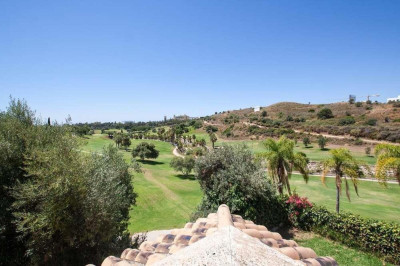 3 Bedroom Semi-Detached House in Marbella - Image 3