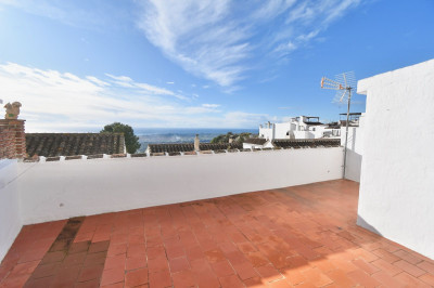 3 Bedroom Townhouse in Mijas - Image 1