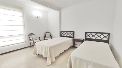 4 Bedroom Middle Floor Apartment in Marbella - Image 4