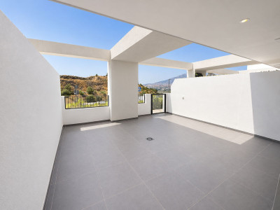3 Bedroom Ground Floor Apartment in La Cala de Mijas - Image 2