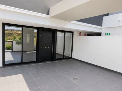3 Bedroom Ground Floor Apartment in La Cala de Mijas - Image 3
