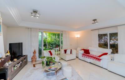 3 Bedroom Semi-Detached House in Riviera del Sol - Image 3