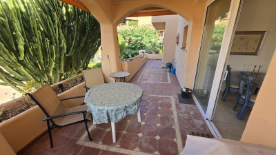 2 Bedroom Middle Floor Apartment in The Golden Mile - Image 4