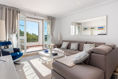 3 Bedroom Penthouse in Los Arqueros - Image 2