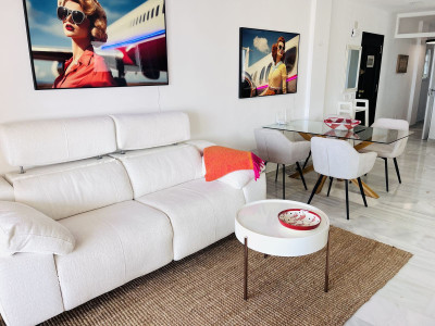 2 Bedroom Middle Floor Apartment in Calahonda - Image 5