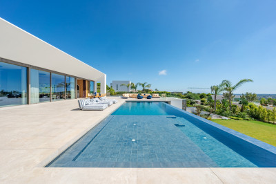 6 Bedroom Detached Villa in Sotogrande - Image 4