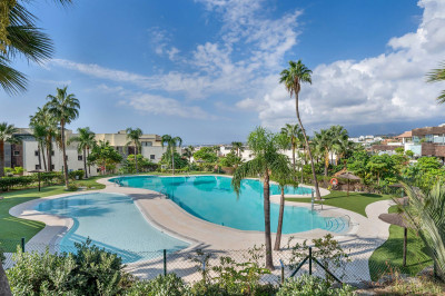 2 Bedroom Ground Floor Apartment in Los Flamingos - Image 1