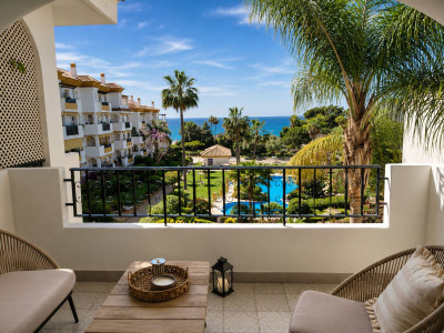 2 Bedroom Middle Floor Apartment in The Golden Mile - Image 5