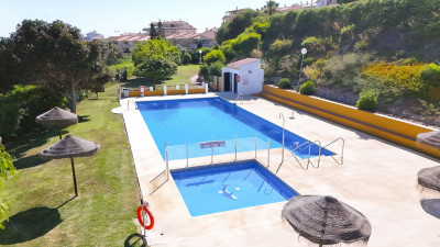 2 Bedroom Middle Floor Apartment in El Faro - Image 3