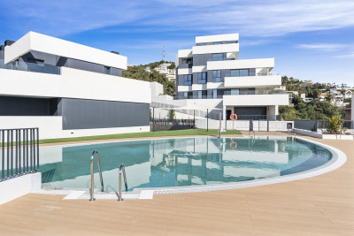 3 Bedroom Middle Floor Apartment in Altos de los Monteros - Image 2
