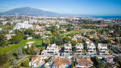 Residential Plot in Guadalmina Alta - Image 1