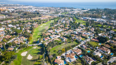 Residential Plot in Guadalmina Alta - Image 4