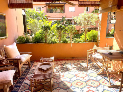 2 Bedroom Middle Floor Apartment in The Golden Mile