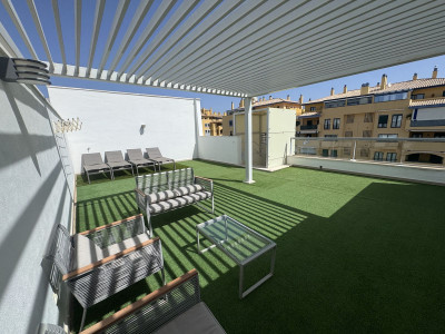 3 Bedroom Top Floor Apartment in San Pedro de Alcántara - Image 4