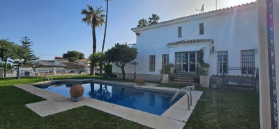 6 Bedroom Detached Villa in Benalmadena Costa - Image 5