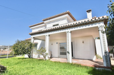5 Bedroom Detached Villa in La Cala de Mijas - Image 3