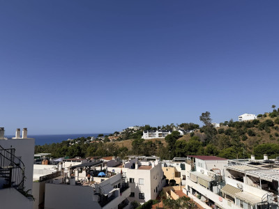 3 Bedroom Middle Floor Apartment in Benalmadena - Image 1