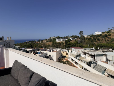 3 Bedroom Middle Floor Apartment in Benalmadena - Image 3