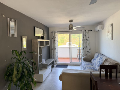3 Bedroom Middle Floor Apartment in Benalmadena - Image 4
