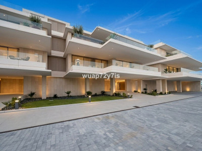 3 Bedroom Middle Floor Apartment in La Quinta - Image 2